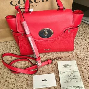 BLAKE FLAP CARRYALL
COACH F32106 BRIGHT-RED/SILVER